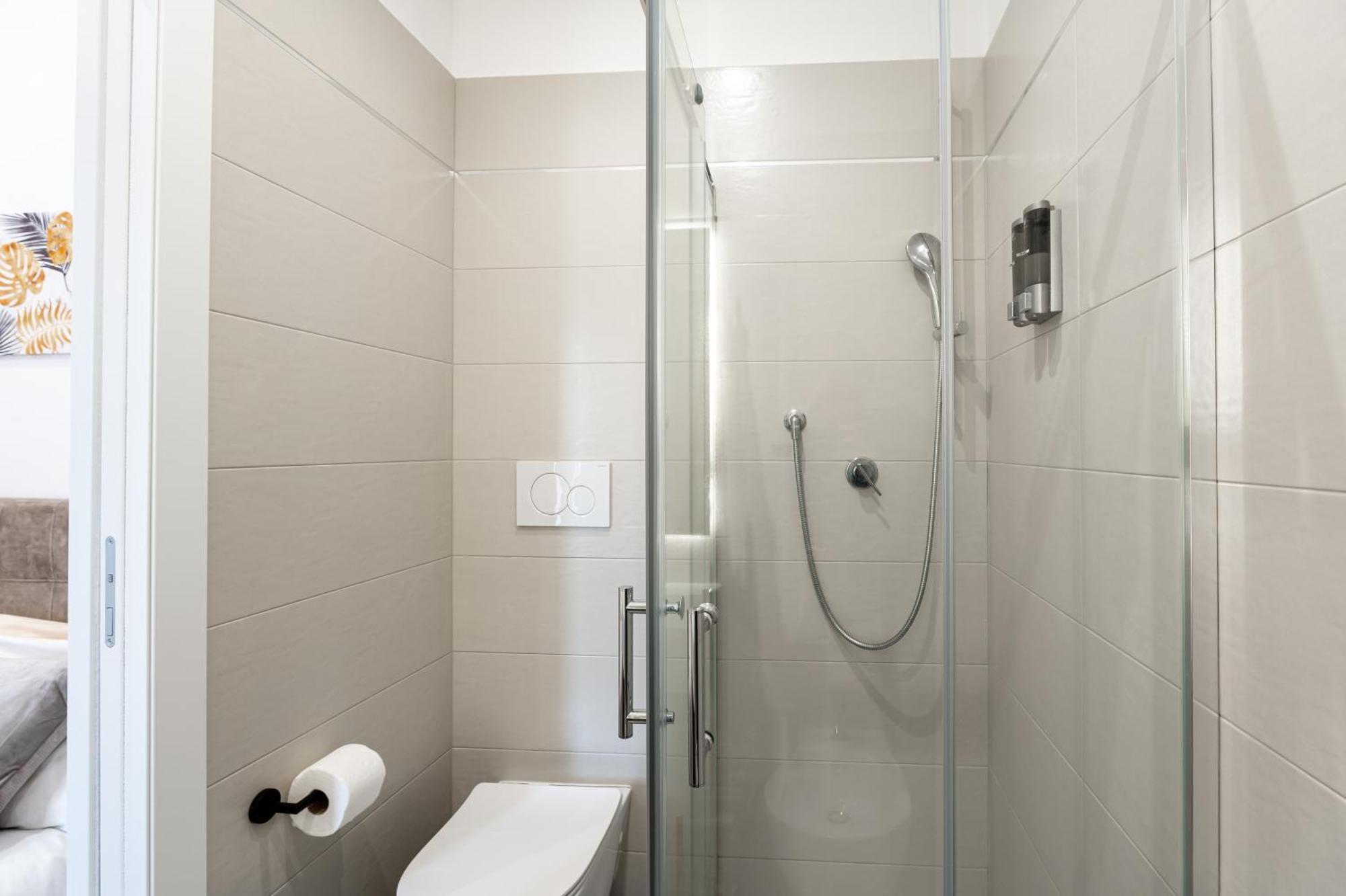 Luxury - Jacuzzi Apartments Near Rome Velletri Esterno foto