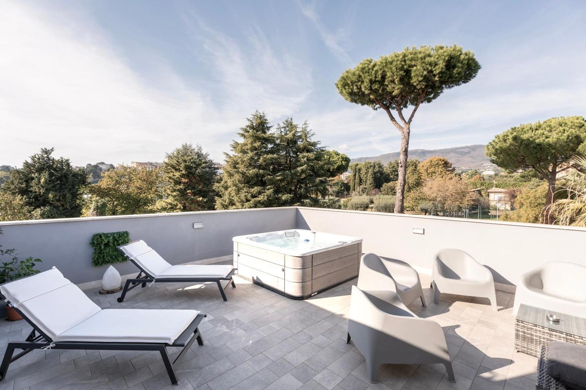 Luxury - Jacuzzi Apartments Near Rome Velletri Esterno foto